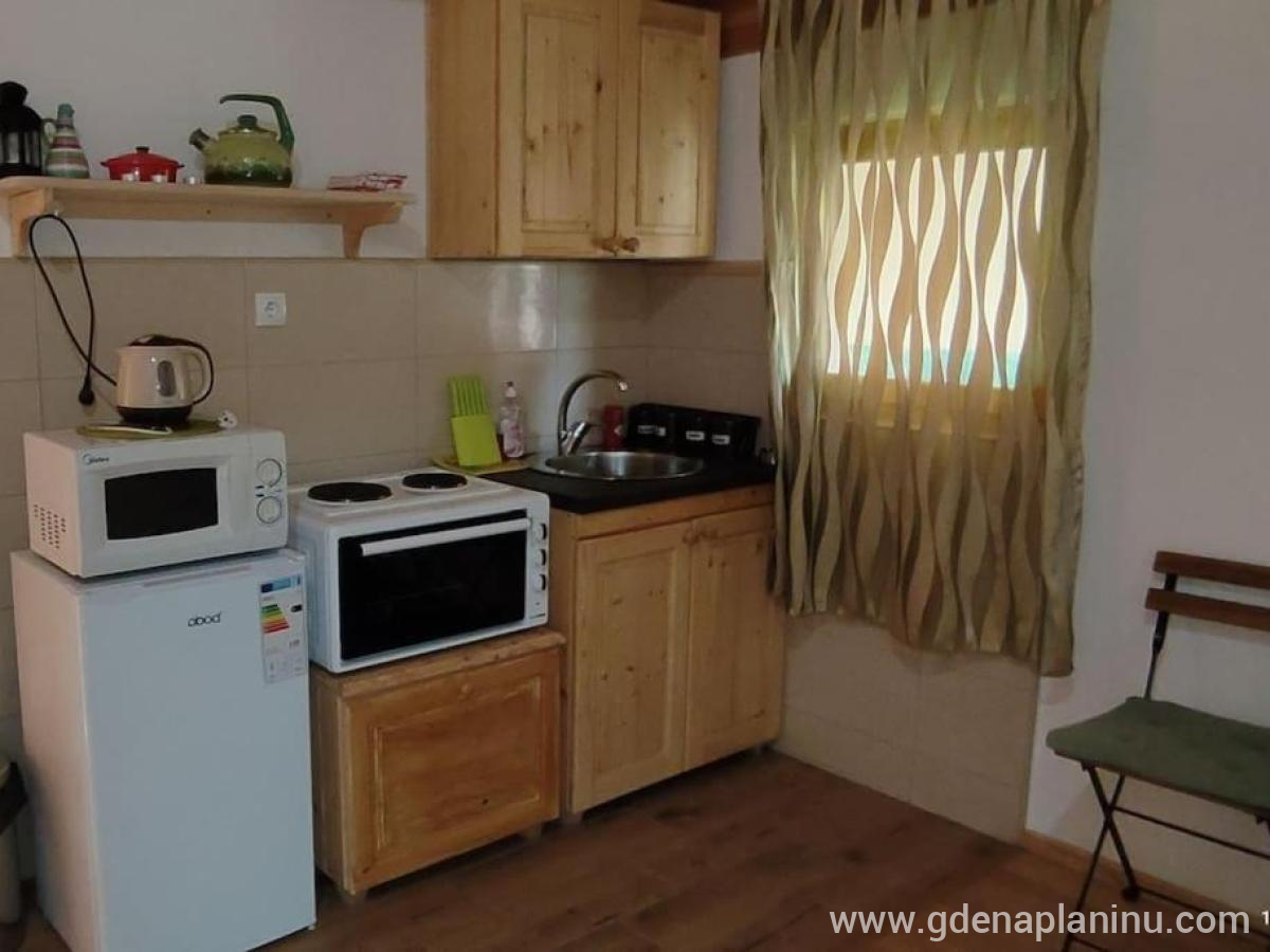 Apartmani Vuk, Privatunterkunft im Ort Kolašin, Montenegro - 332179979