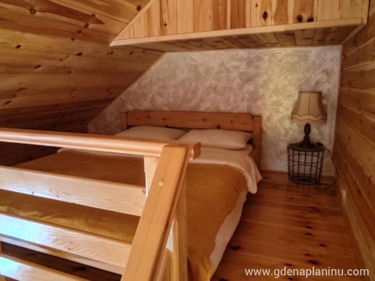 Apartmani Vuk, Privatunterkunft im Ort Kolašin, Montenegro - 335781099