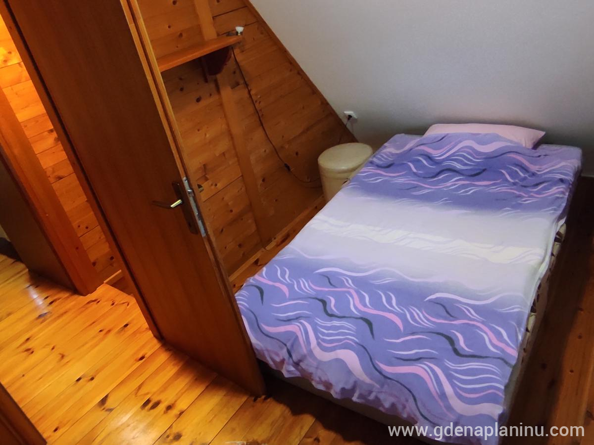 Brvnara Vrdnik, private accommodation in city Vrdnik, Serbia - Brvnara 1 - spavaca soba