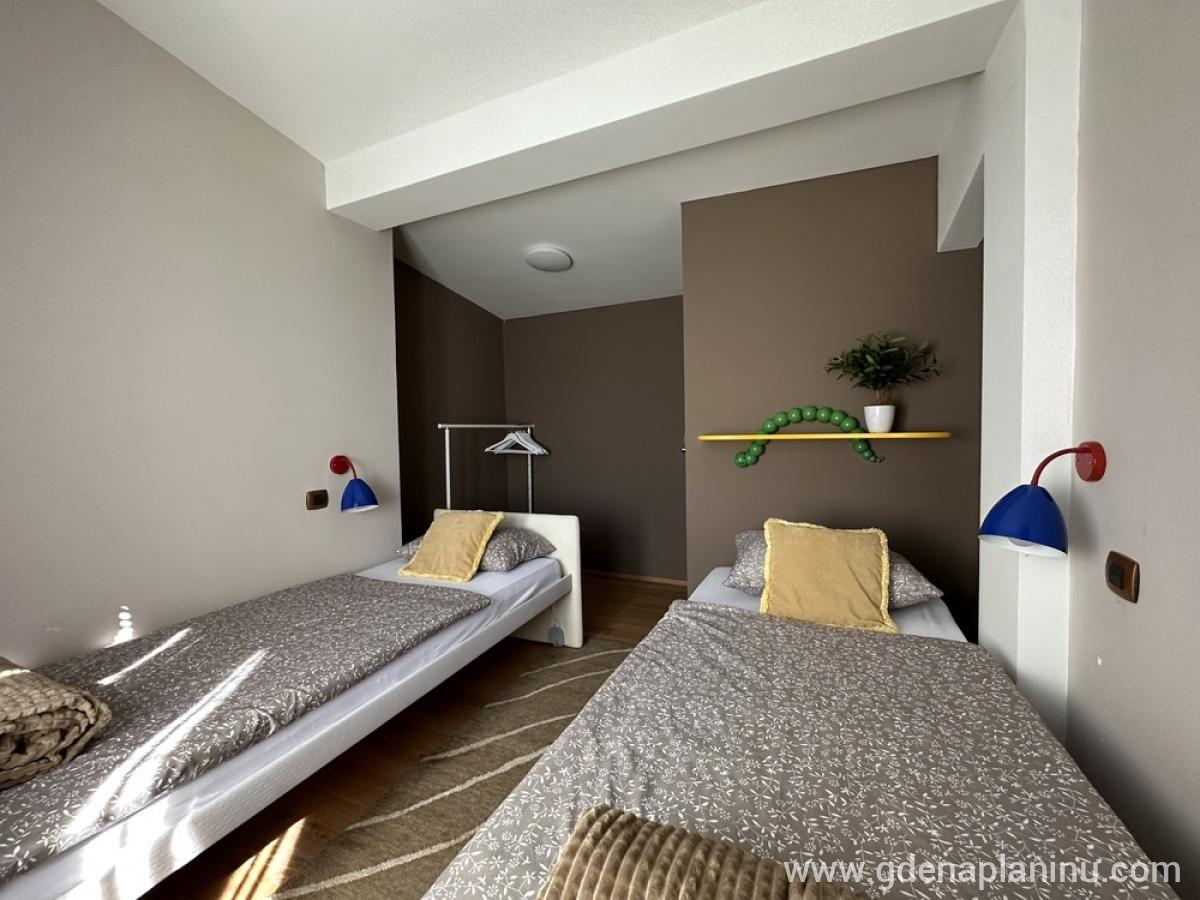 Apartman Aby – Bjelašnica, Privatunterkunft im Ort Trnovo, Bosnien und Herzegowina - Spavaća soba sa dva kreveta