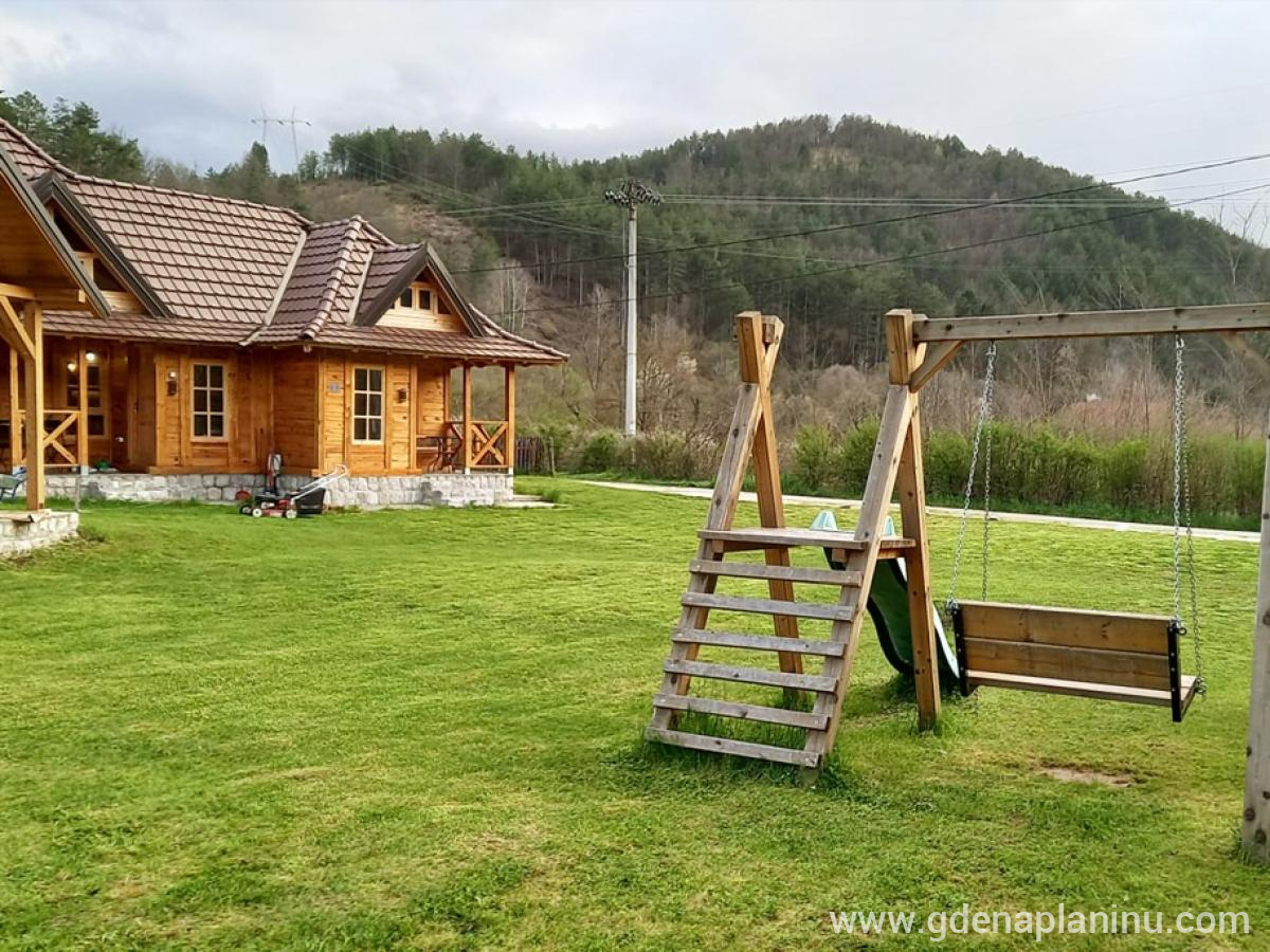 Apartmani Mateja – Mokra Gora, privat innkvartering i sted Mokra Gora, Serbia - Apartmani Mateja – dvorište i eksterijer