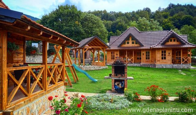Apartman 3 i Apartmani Mateja – Mokra Gora, privat innkvartering i sted Mokra Gora, Serbia