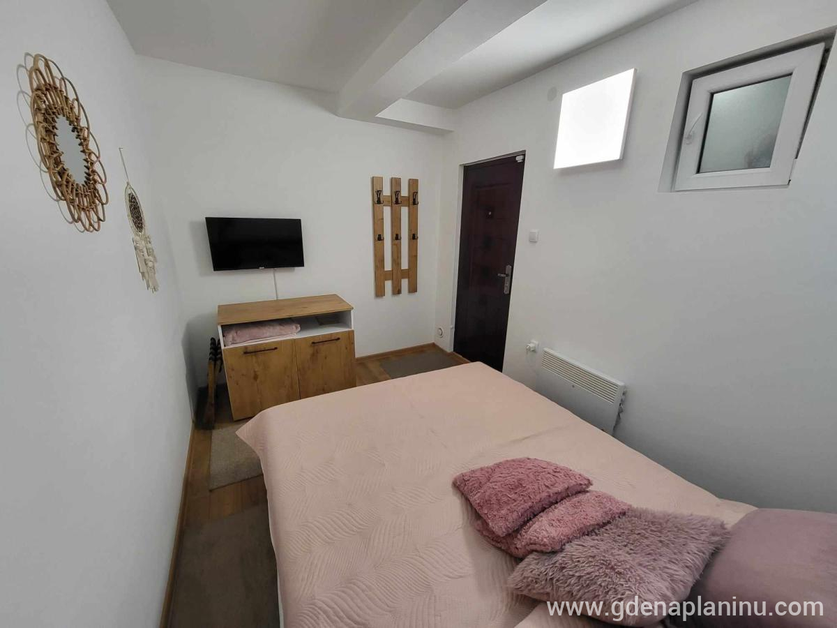 Apartman Nina – Brzeće, Kopaonik, Magán szállás a községben Kopaonik, Serbia - Spavaća soba