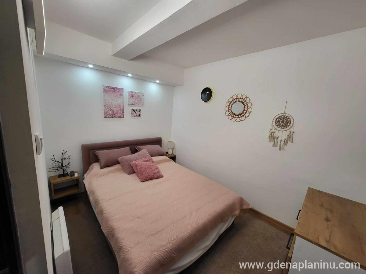 Apartman Nina – Brzeće, Kopaonik, Privatunterkunft im Ort Kopaonik, Serbien - Schlafzimmer