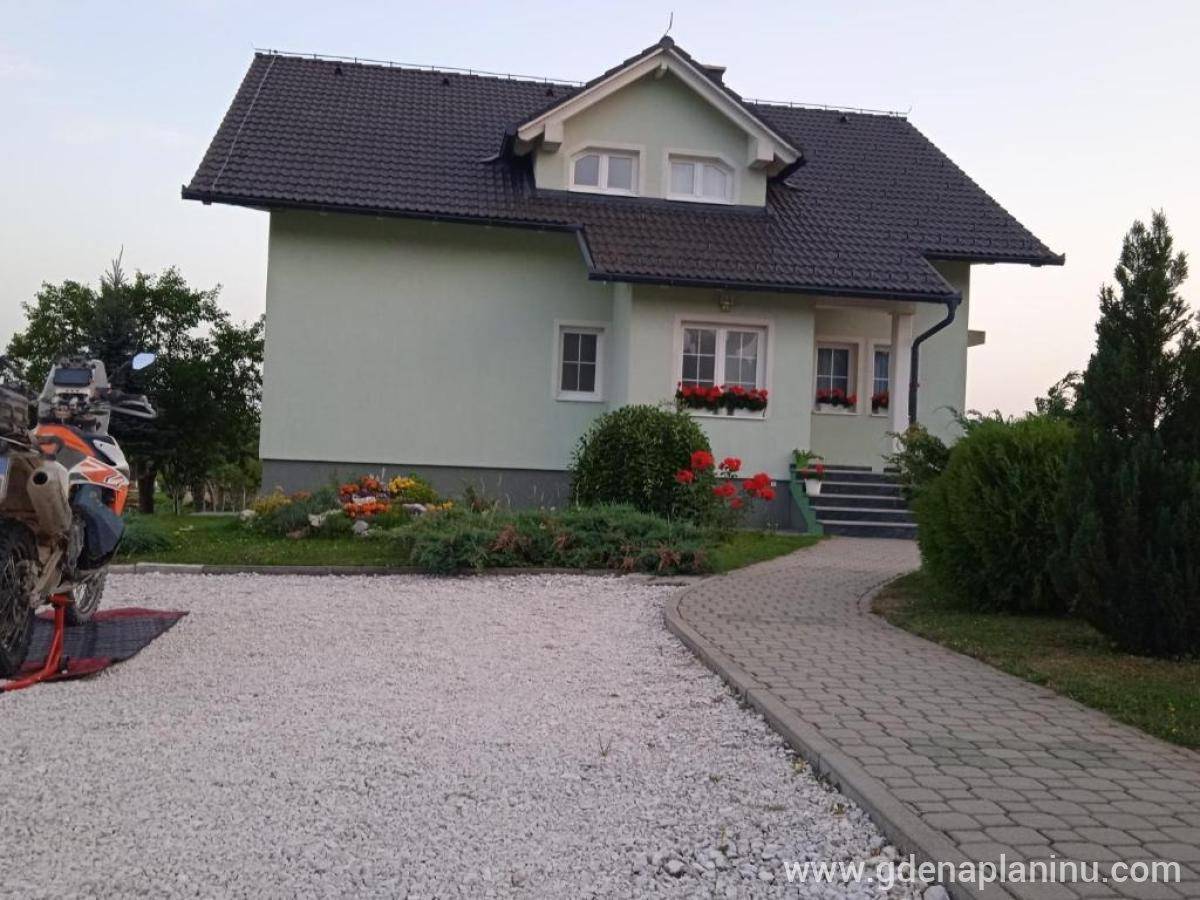 Apartmani M-Radoš, частни квартири в града Kupres, Босна и Херцеговина - Apartmani M-Radoš – fotografija smeštaja