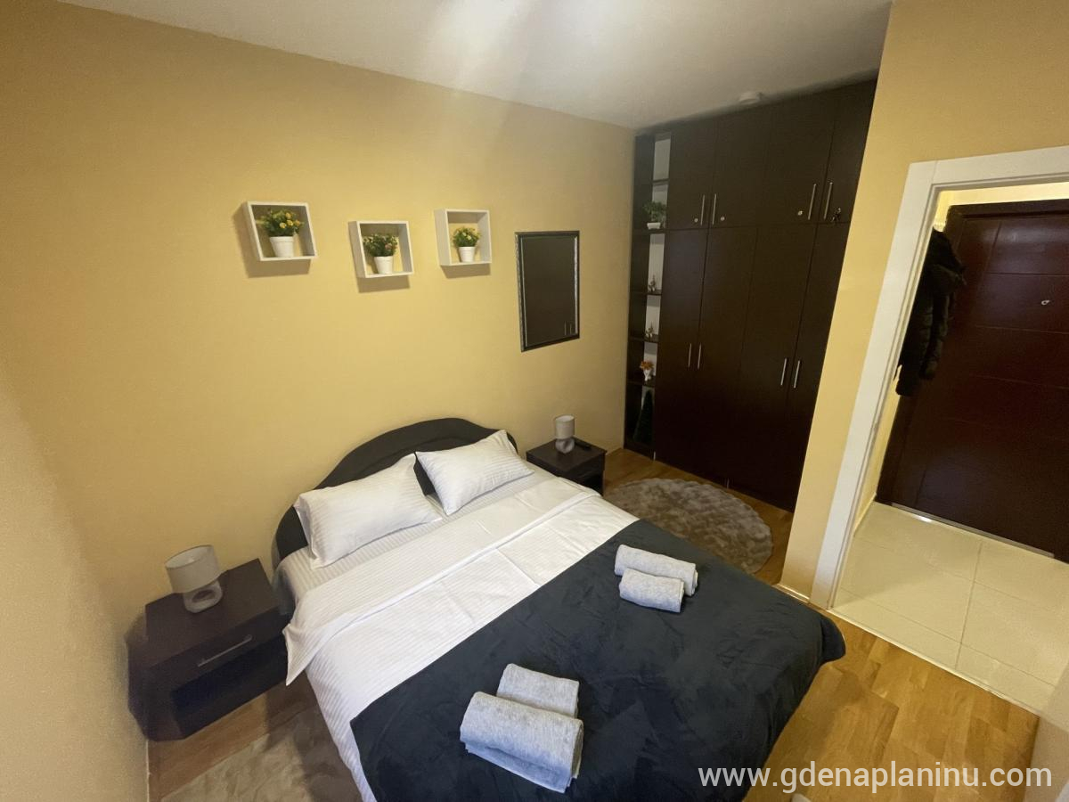 Bella Vita apartmani, Bella Vita 2, апартамент, частни квартири в града Zlatibor, Сърбия - Спалня