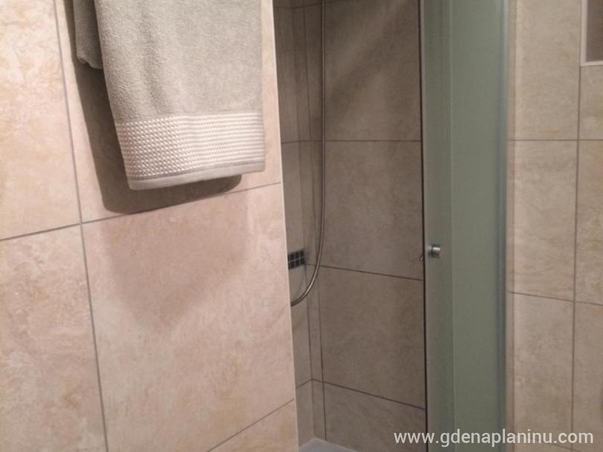 Apartman Harmony Zlatibor, privat innkvartering i sted Zlatibor, Serbia - Tuš kabina