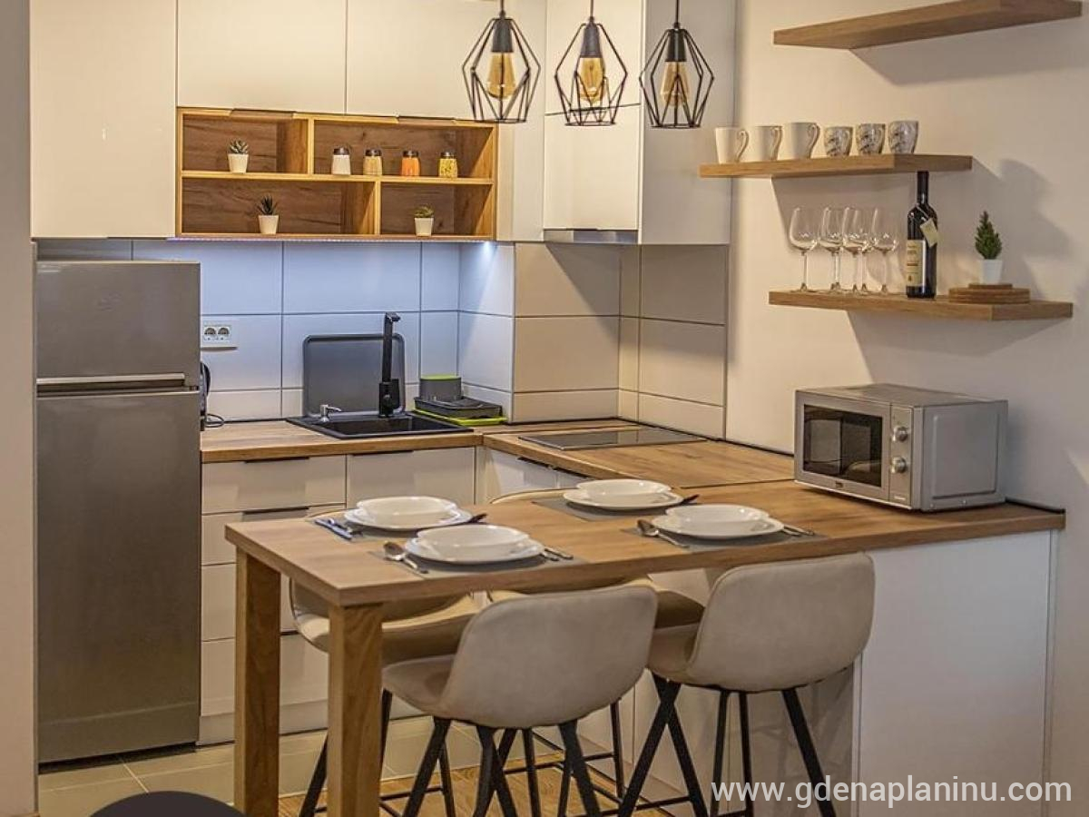 Planinski Kutak Zlatibor, logement privé à Zlatibor, Serbia - Kuhinja i trpezarija
