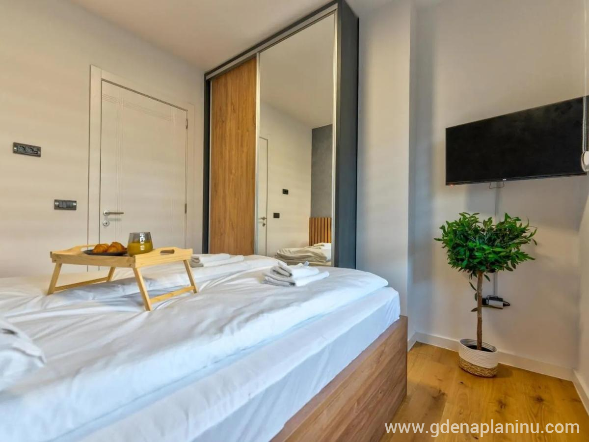 Apartman Woody Zlatibor, частни квартири в града Zlatibor, Сърбия - Спалня, друг ъгъл
