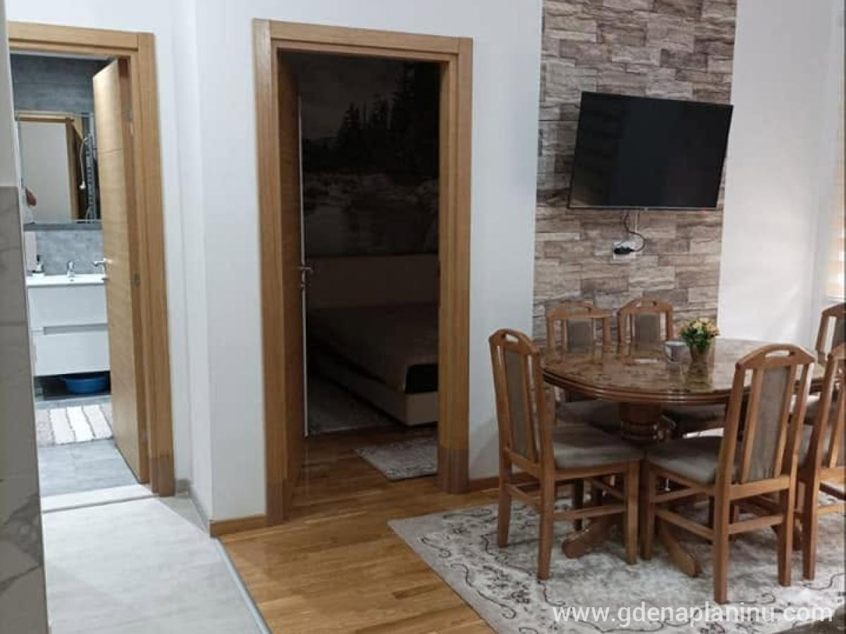 Apartman Milojević 2, logement privé à Zlatibor, Serbie - Espace repas et agencement des pièces