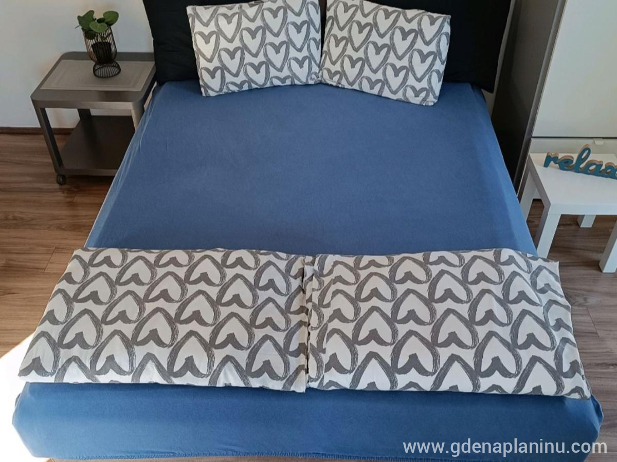 Studio Tara Divčibare, privat innkvartering i sted Divčibare, Serbia - Studio Tara, Krevet sa prekrivačem