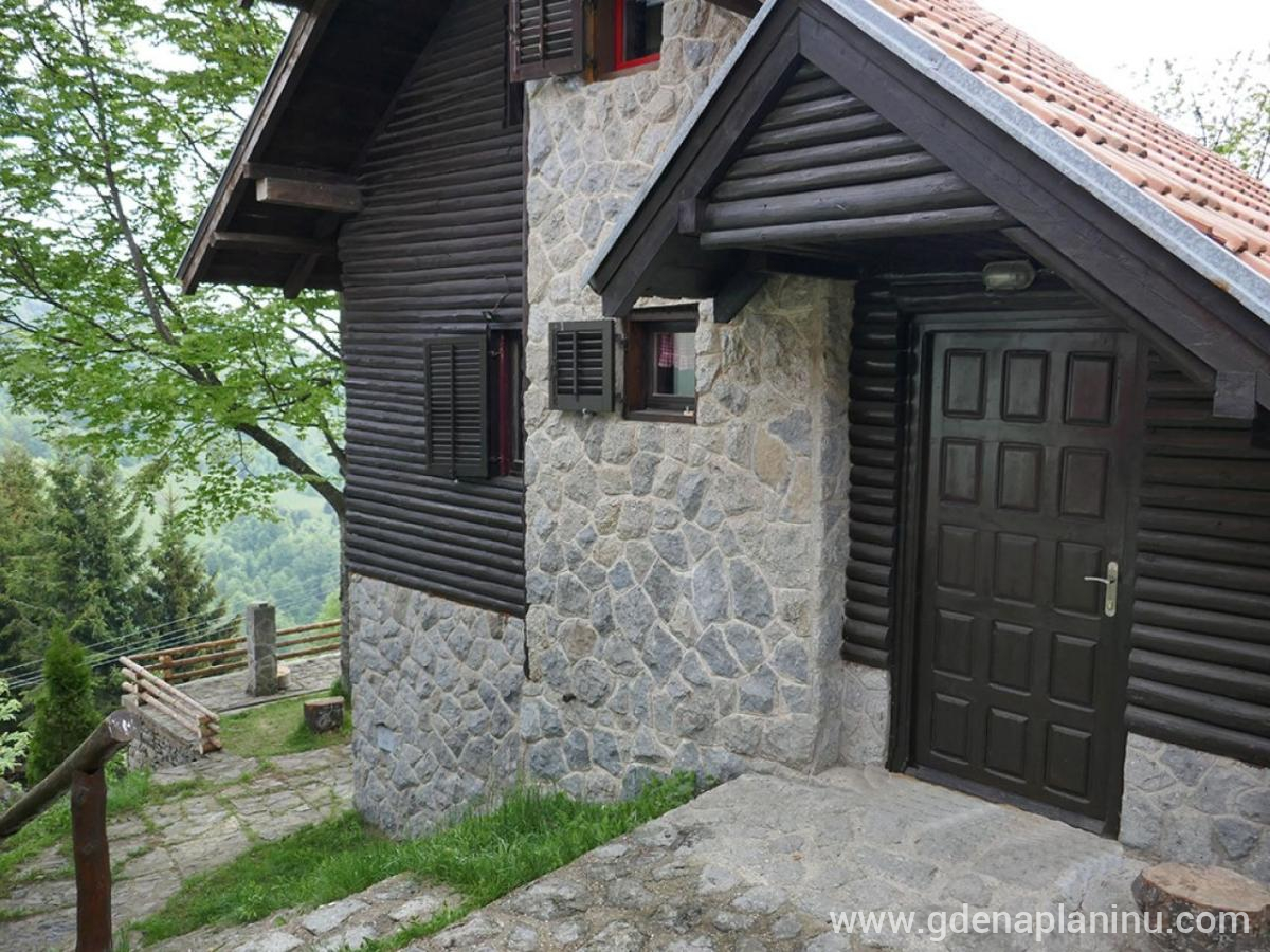 Planinska kuća Savić, private accommodation in city Kopaonik, Serbia - Izgled kuće