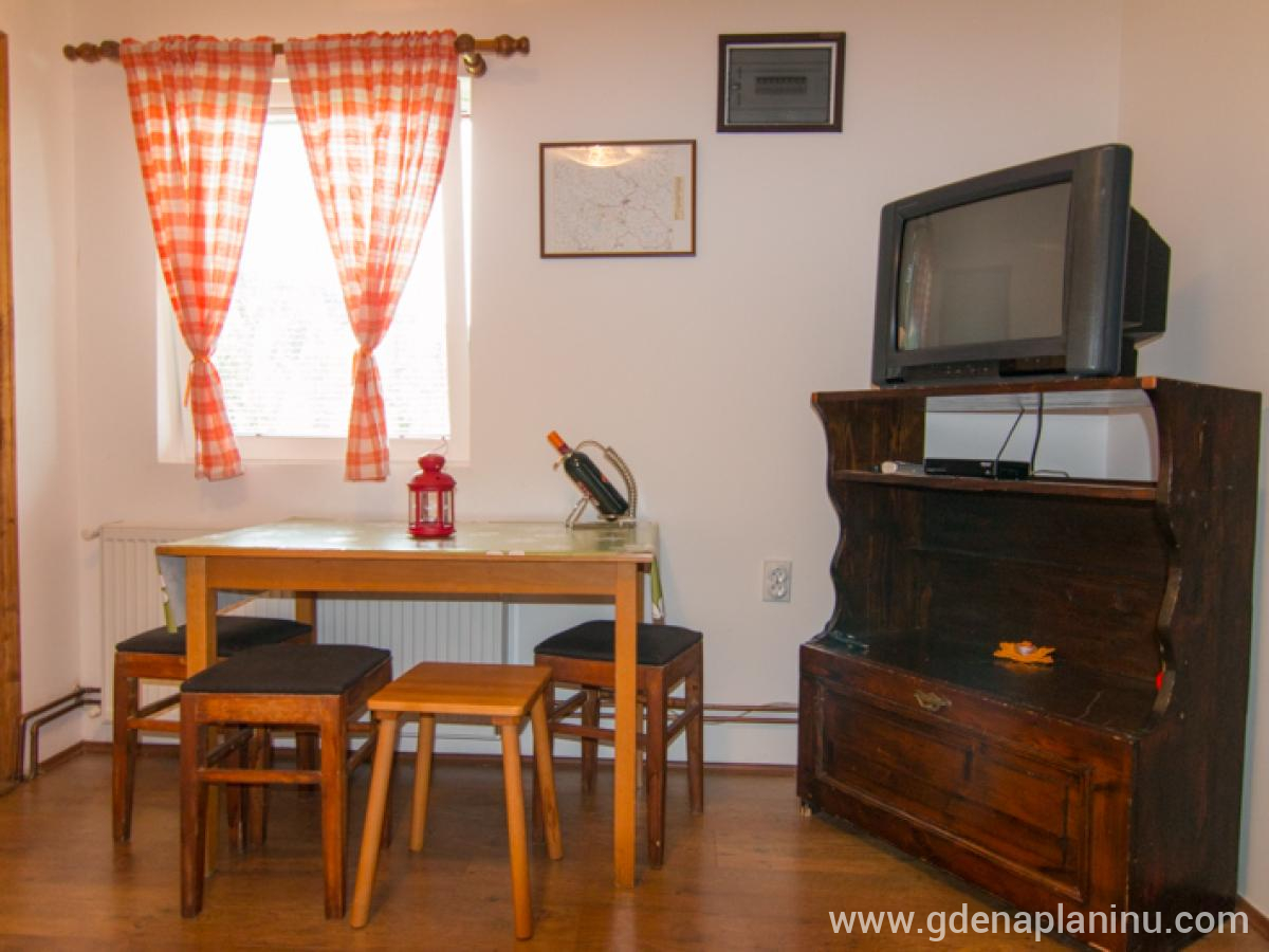 Vila Grand, Διαμέρισμα 1, ενοικιαζόμενα δωμάτια στο μέρος Tara, Σερβία