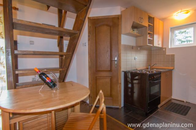 Διαμέρισμα 2 σε Vila Grand, ενοικιαζόμενα δωμάτια στο μέρος Tara, Σερβία