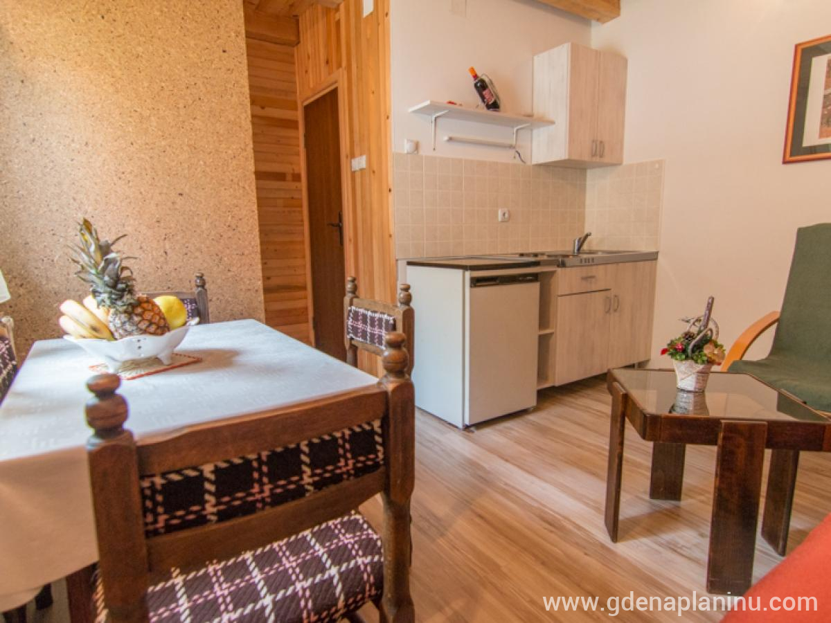 Vila Grand, Διαμέρισμα 4, ενοικιαζόμενα δωμάτια στο μέρος Tara, Σερβία