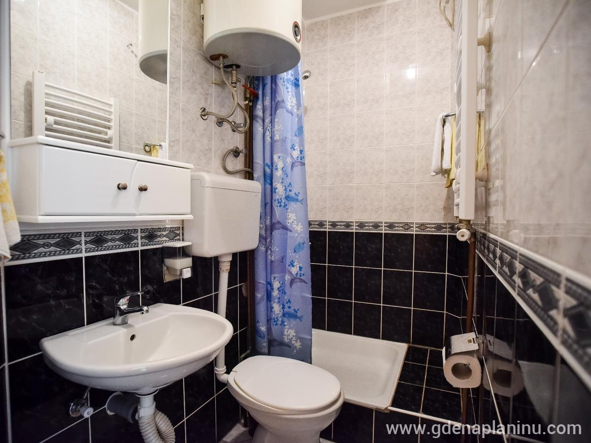 Villa Zlata, Appartement 3 - studio, logement privé à Zlatibor, Serbie - Salle de bains