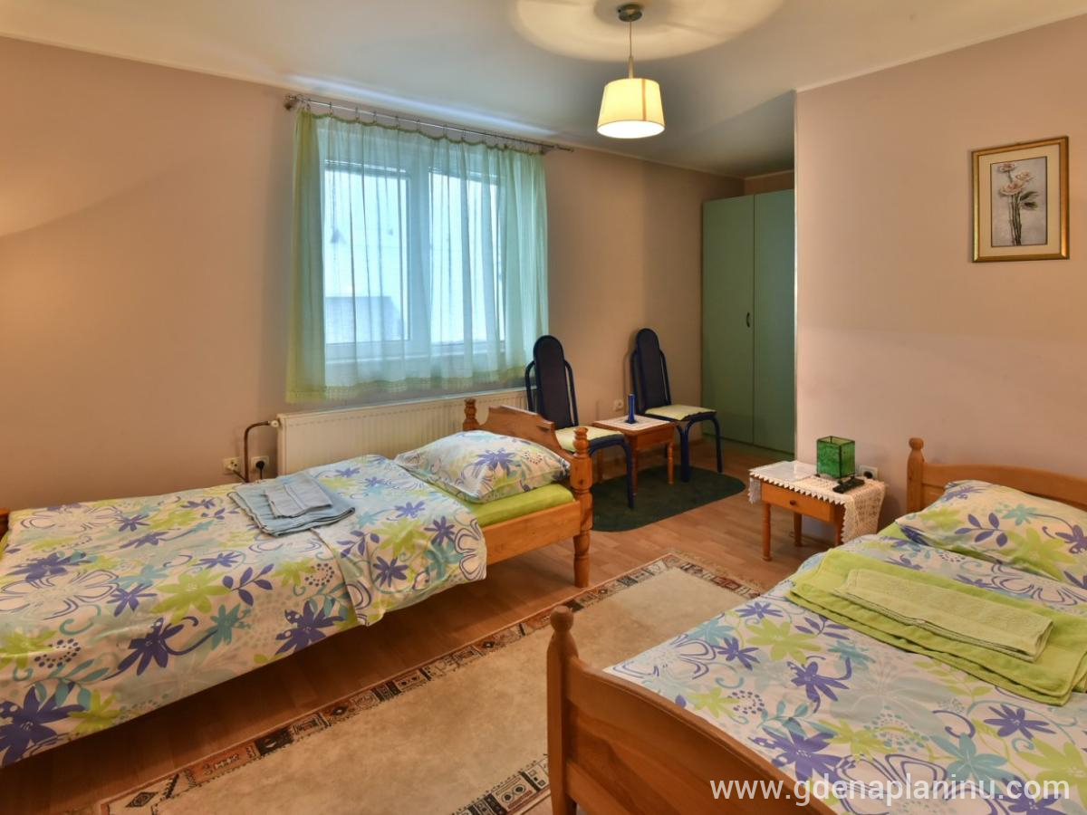 Vila Sofija Zlatibor, Soba 5, logement privé à Zlatibor, Serbia - 4