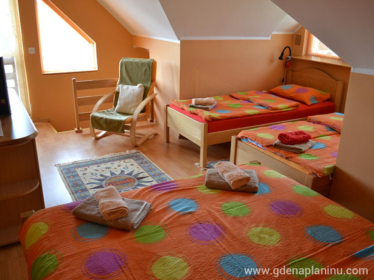Apartmani M & M, Apartamento 3, alojamiento privado en Divčibare, Serbia - apartmani-3-02v