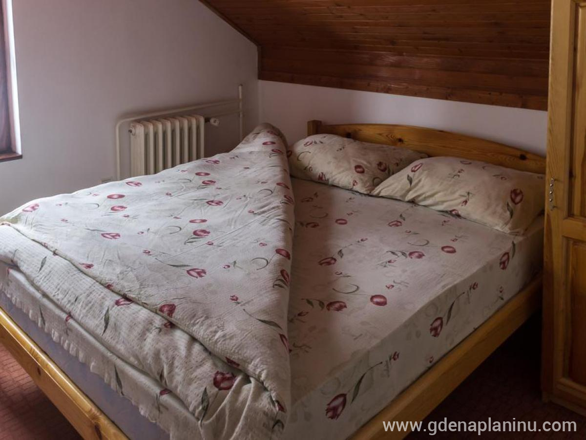 Magical Cottage Jahorina, DVOETAŽNI APARTMAN S 4 SPAVAĆE SOBE I TERASOM, privatni smeštaj u mestu Jahorina, Bosna i Hercegovina - AG11-1