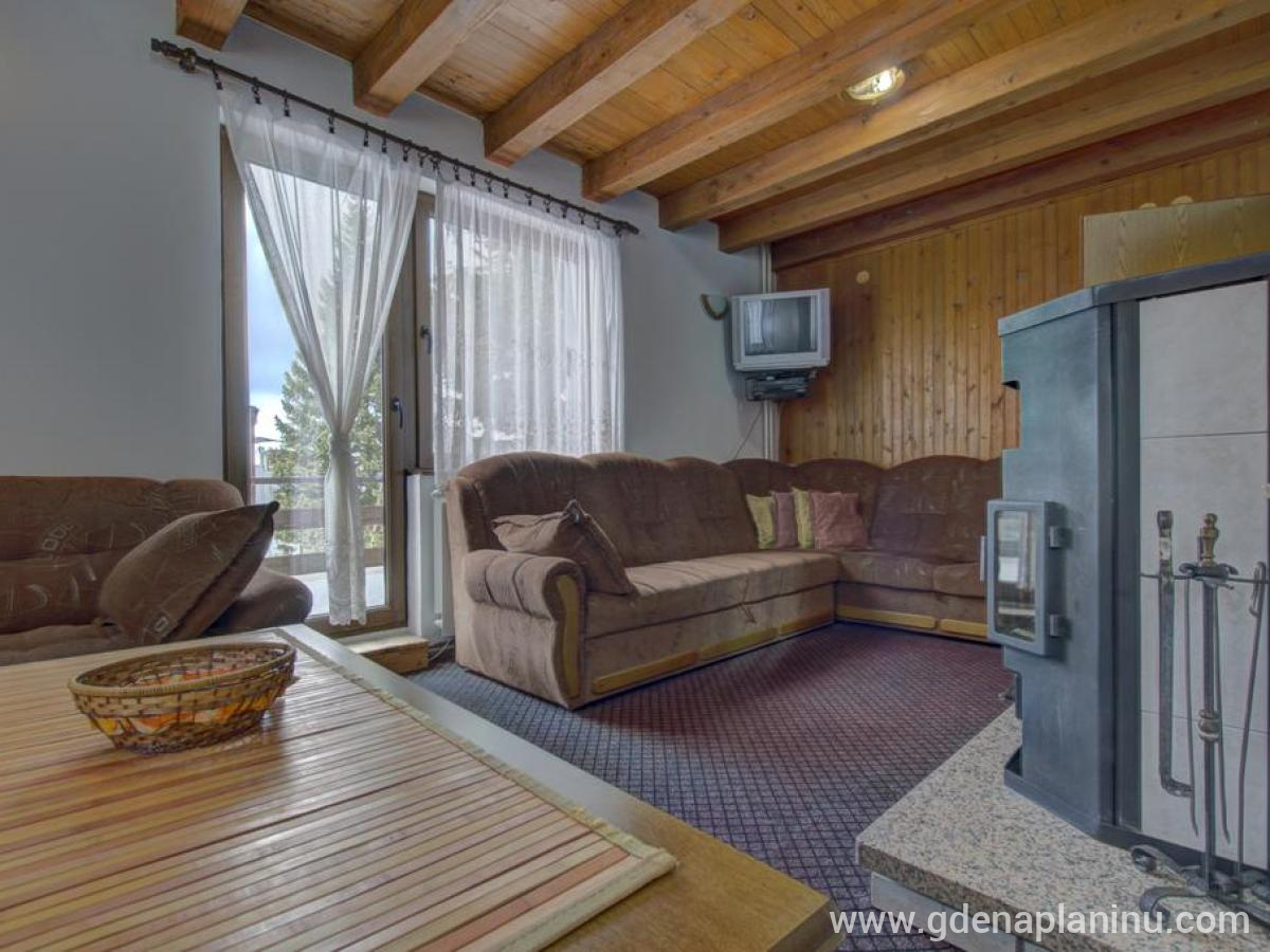 Apartmani Bili, DVOETAŽNI APARTMAN S 4 SPAVAĆE SOBE I TERASOM, частни квартири в града Jahorina, Босна и Херцеговина - AG3-1