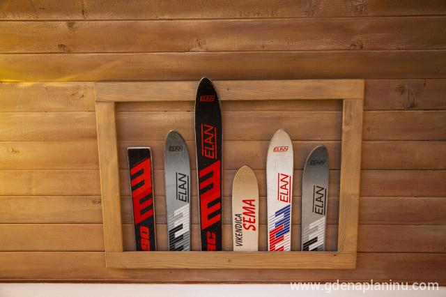 Holiday house Sema - Apartment A in Vikendica Sema, private accommodation in city Jahorina, Bosnia and Herzegovina