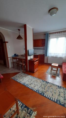 Apartman 6 in Vila 4 godisnja doba, private accommodation in city Zlatibor, Serbia