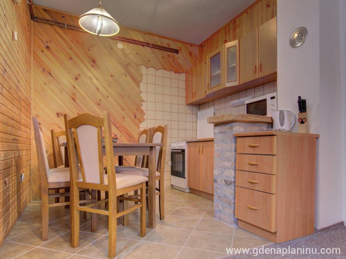Jahorina Apartmani Dobro, Apartman sa dvije spavace , ενοικιαζόμενα δωμάτια στο μέρος Jahorina, Bosna and Hercegovina - 88396016_1159641374372643_8790339668701872128_n
