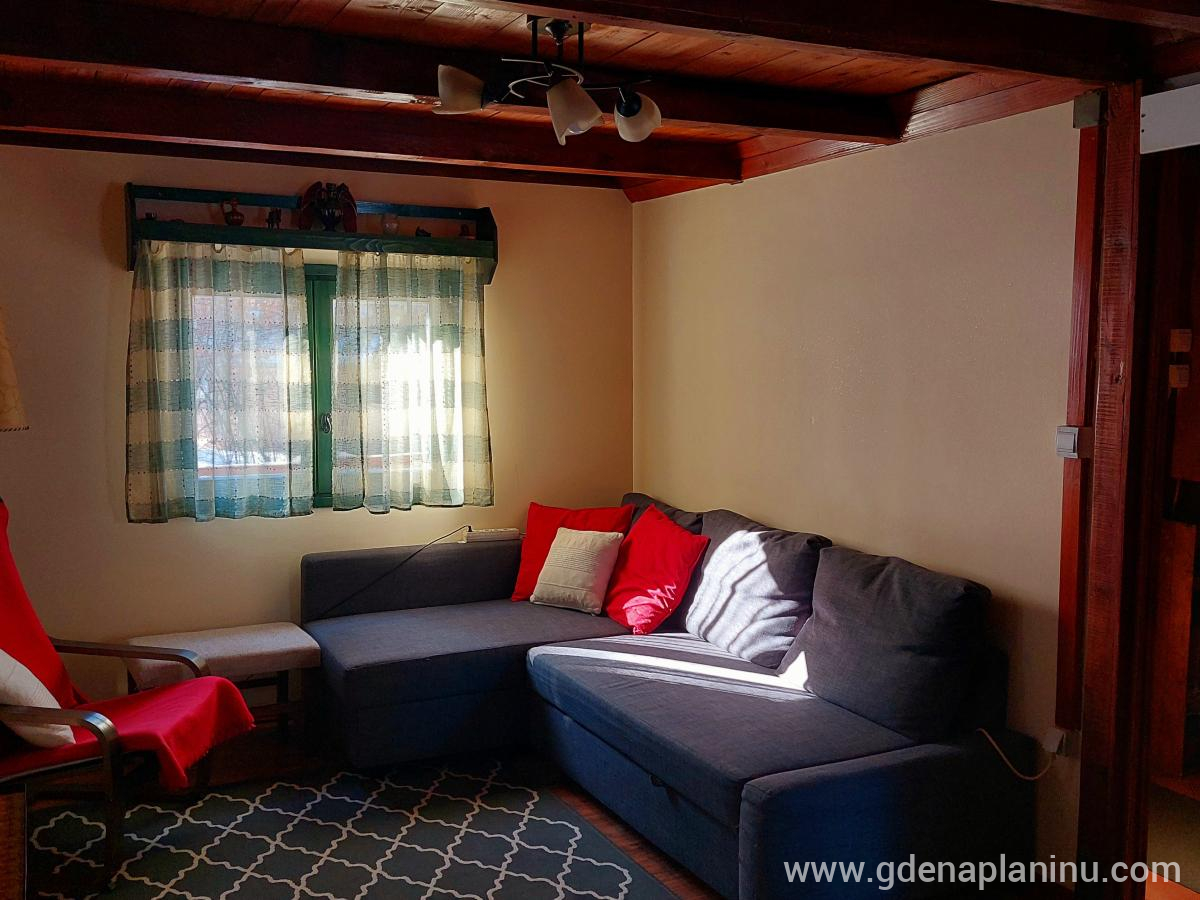 Vikendica Majstorović, Chalet en rondins Majstorovic, logement privé à Divčibare, Serbie
