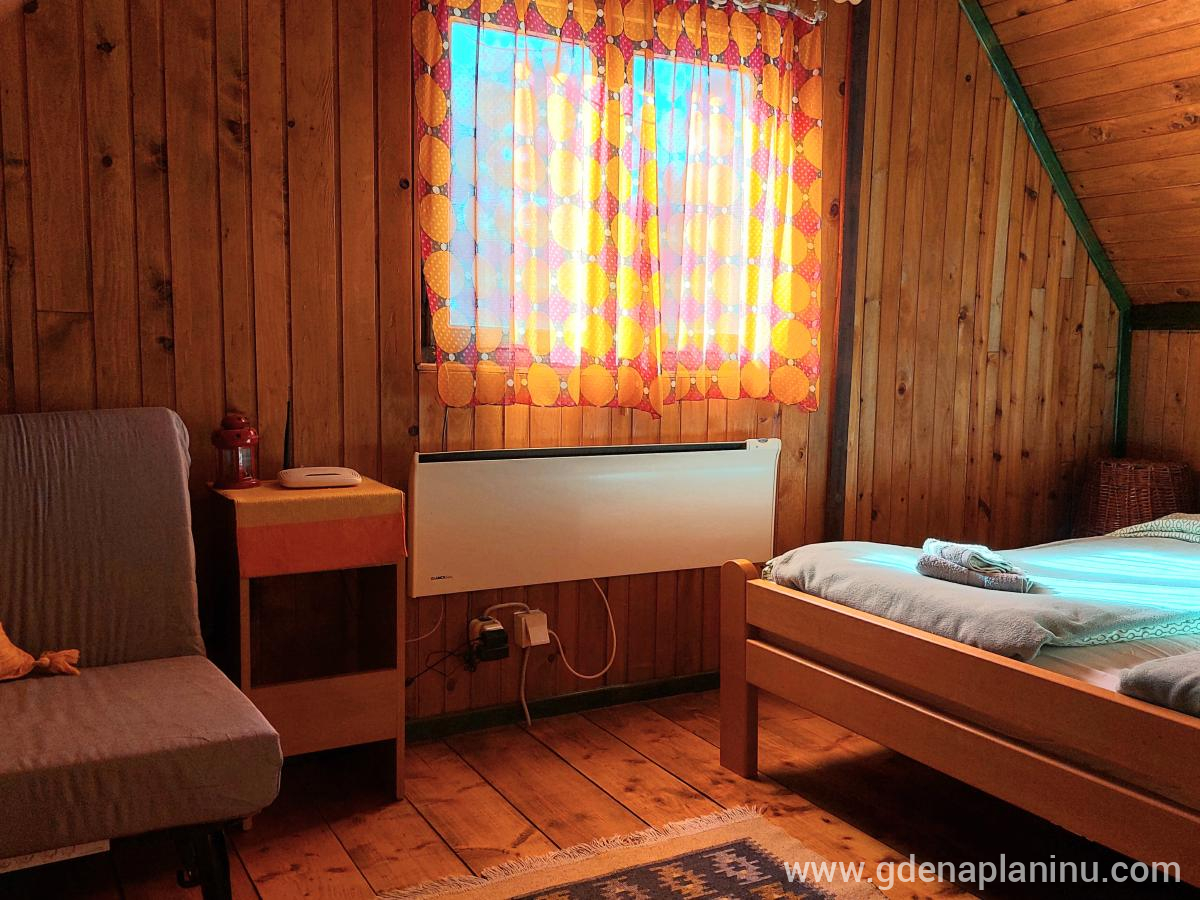 Vikendica Majstorović, Chalet en rondins Majstorovic, logement privé à Divčibare, Serbie