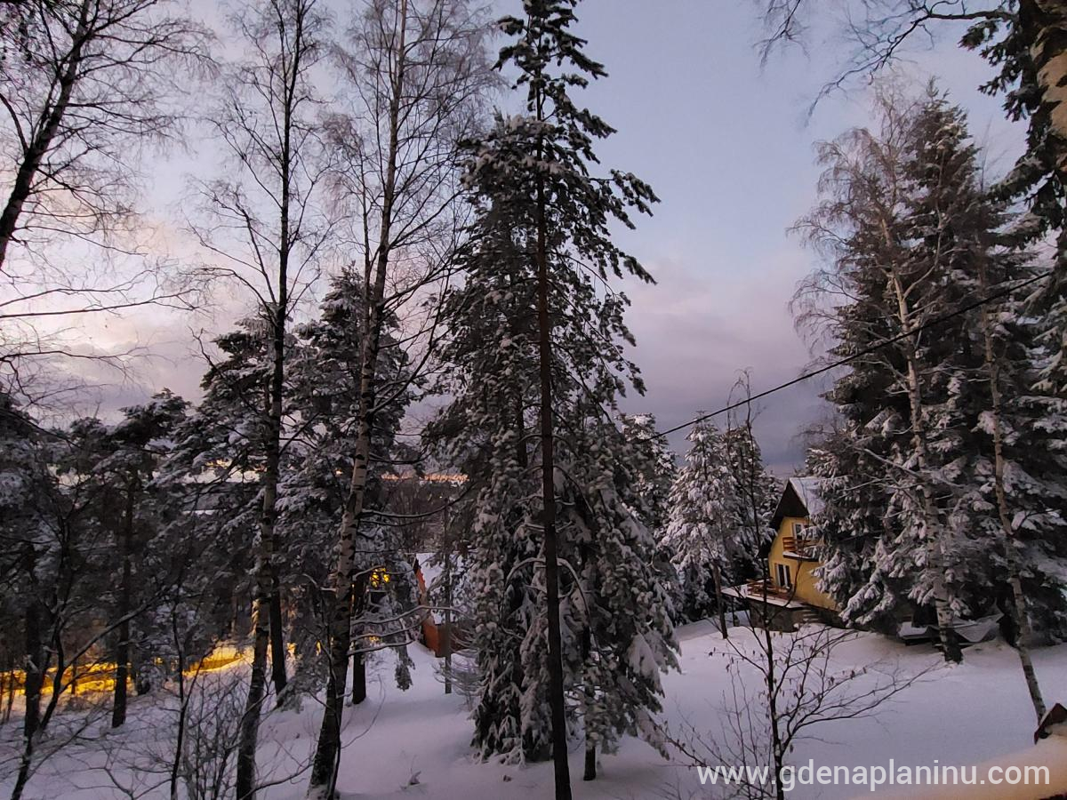 Vikendica Majstorović, Chalet en rondins Majstorovic, logement privé à Divčibare, Serbie