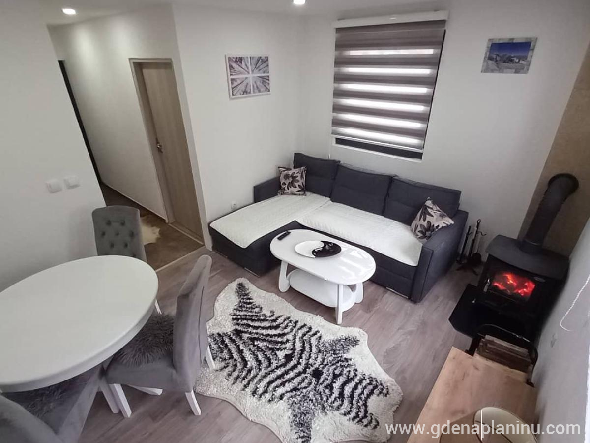 Vila Jahorinski Raj, Apartman A4, logement privé à Jahorina, Bosnie et Herzégovine - viber_slika_2023-02-06_16-36-00-225