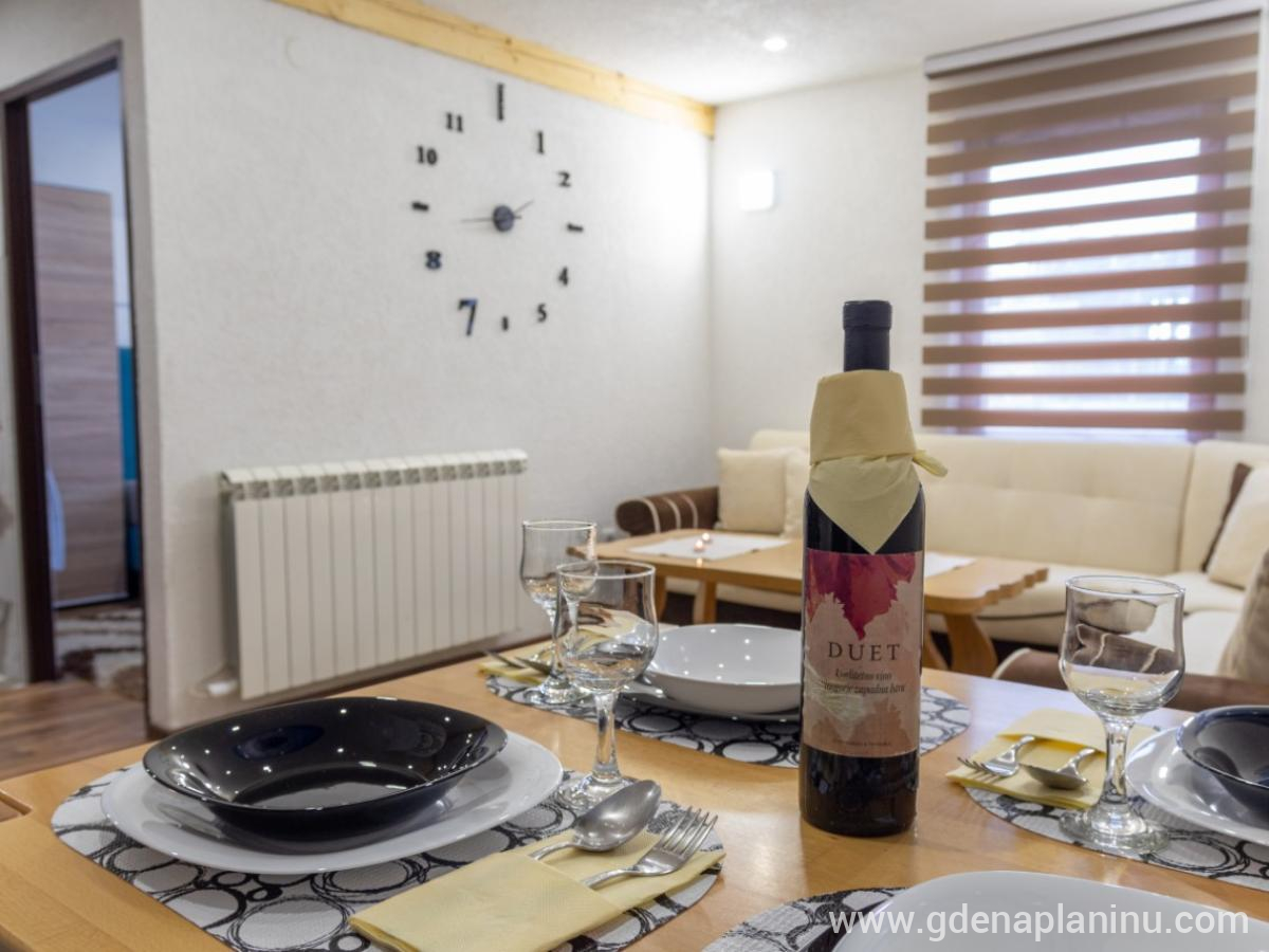 Vila Jahorinski Raj, Apartman A5, logement privé à Jahorina, Bosnie et Herzégovine - viber_slika_2023-02-06_16-45-46-180