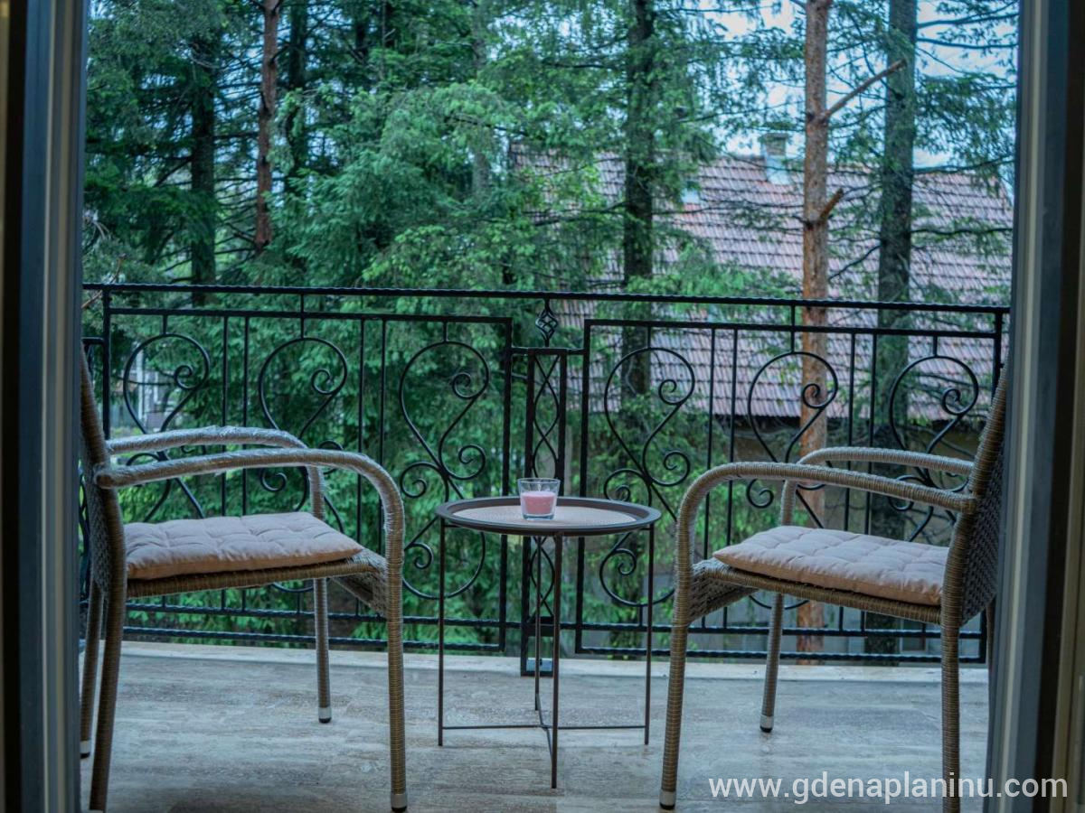 Apartman Zlatni Grozd, Apartman 14, logement privé à Zlatibor, Serbia - viber_image_2023-07-01_22-11-15-474