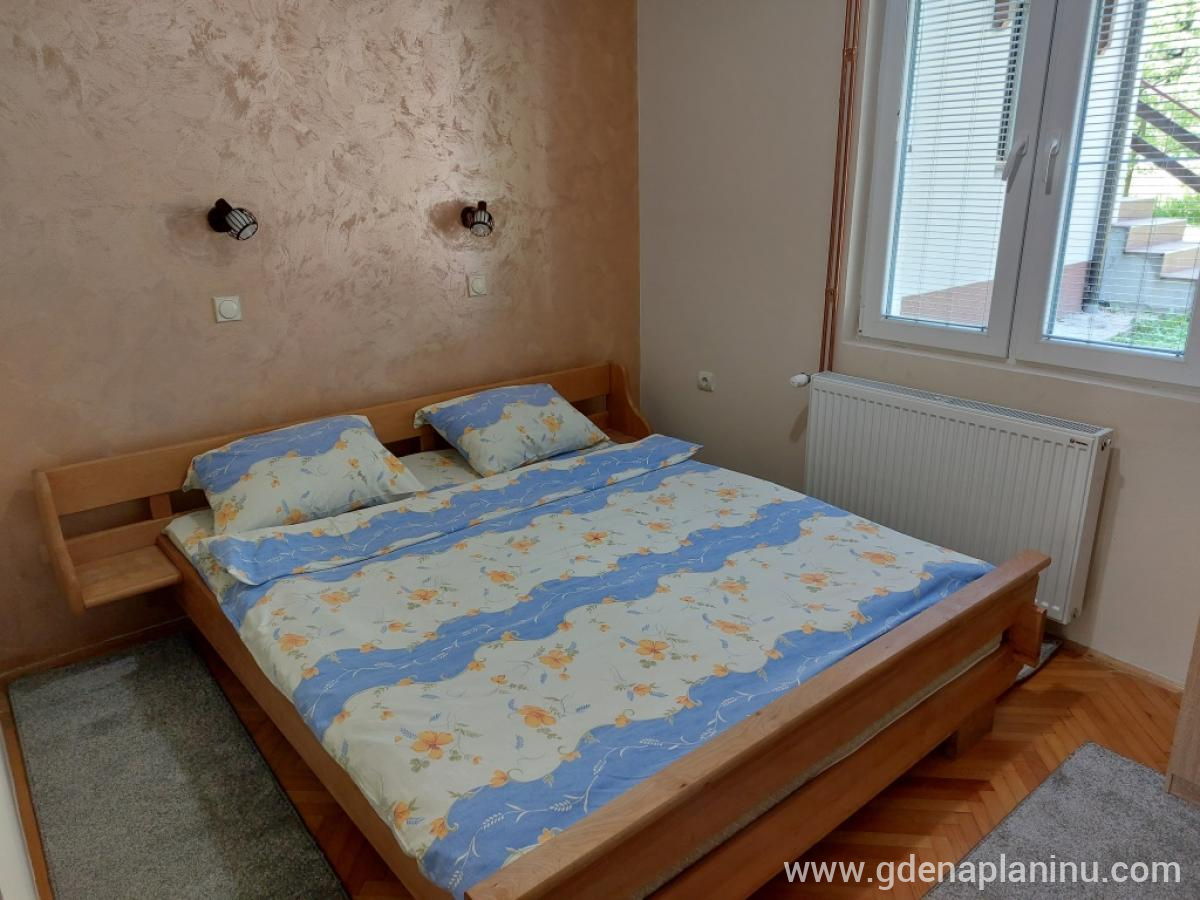 Apartmani "Eho" Zlatibor, Apartman 1 - comfort, logement privé à Zlatibor, Serbia - 20220624_124942