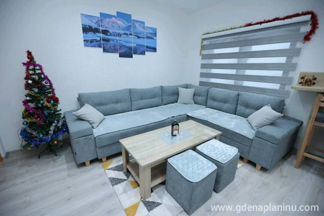 Appartamento 4 tu Vikendica "Strahinja" Jahorina, alloggi privati a Jahorina, Bosnia ed Erzegovina