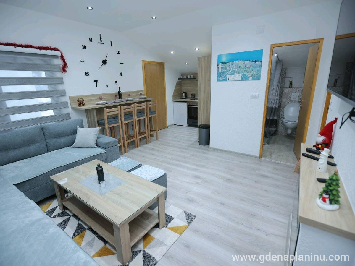 Vikendica "Strahinja" Jahorina, Апартаменты 4, Частный сектор жилья Jahorina, Босния и Герцеговина - 03