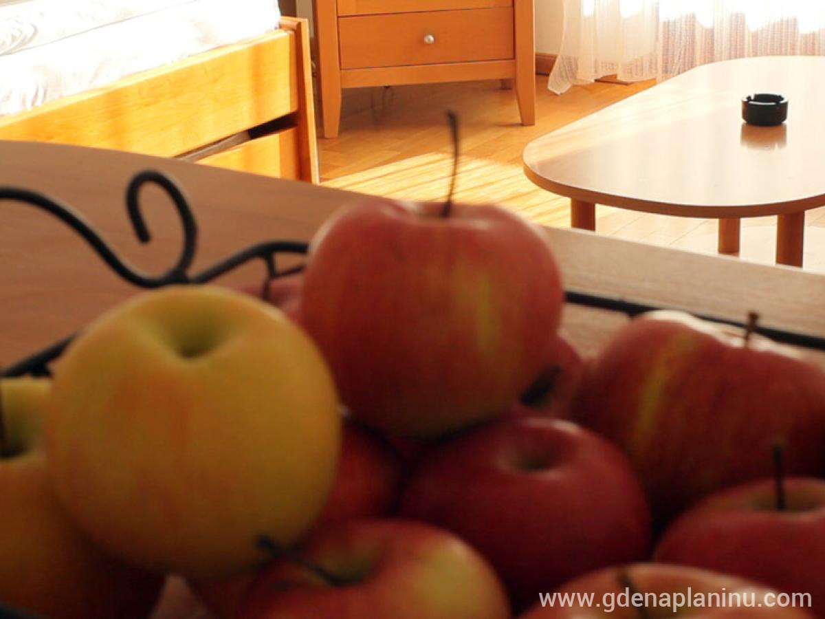 Vila Bianca apartman C, private accommodation in city Kopaonik, Serbia - KUhinja