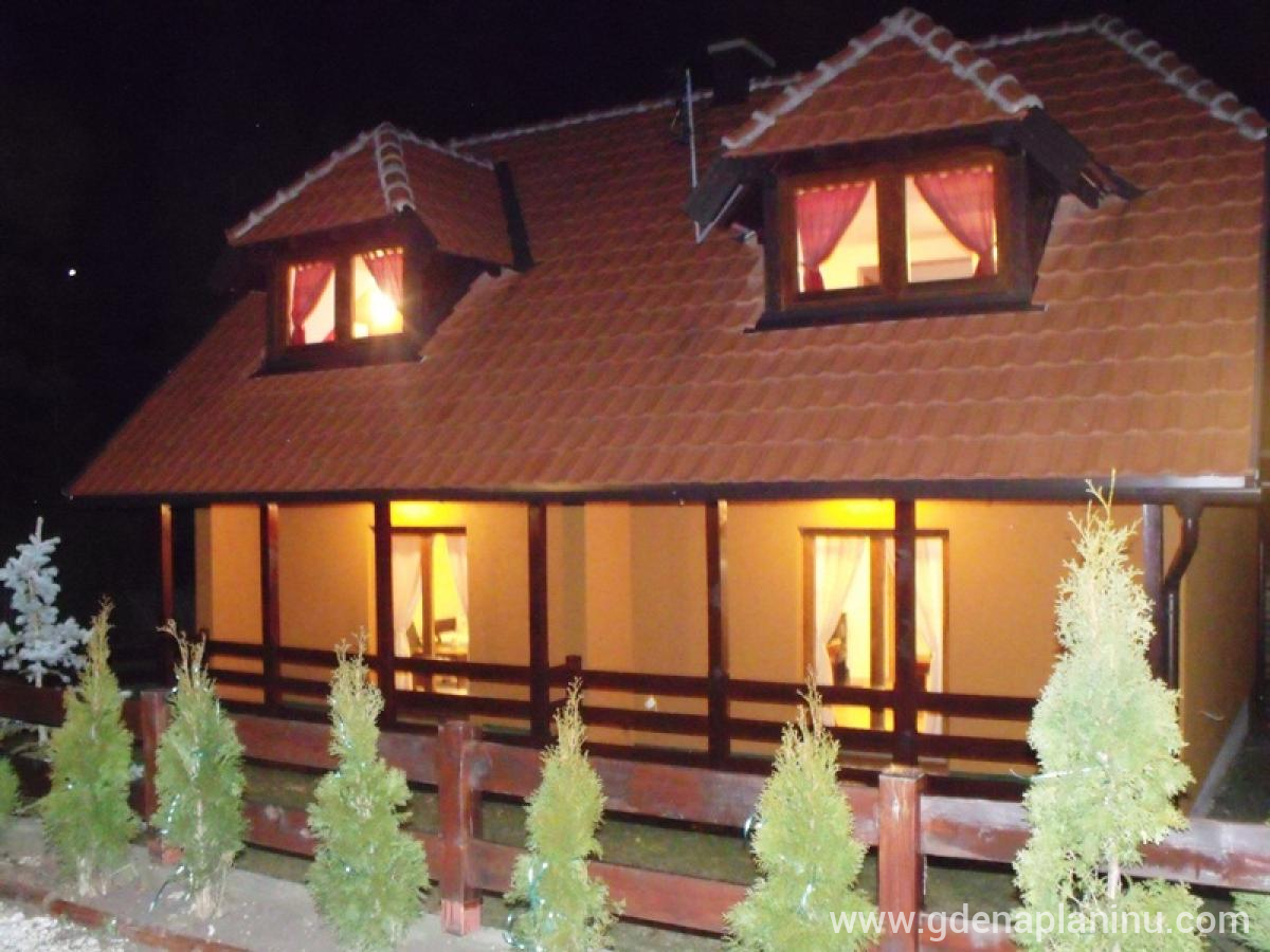 Tarska kuća VIVA, частни квартири в града Tara, Serbia