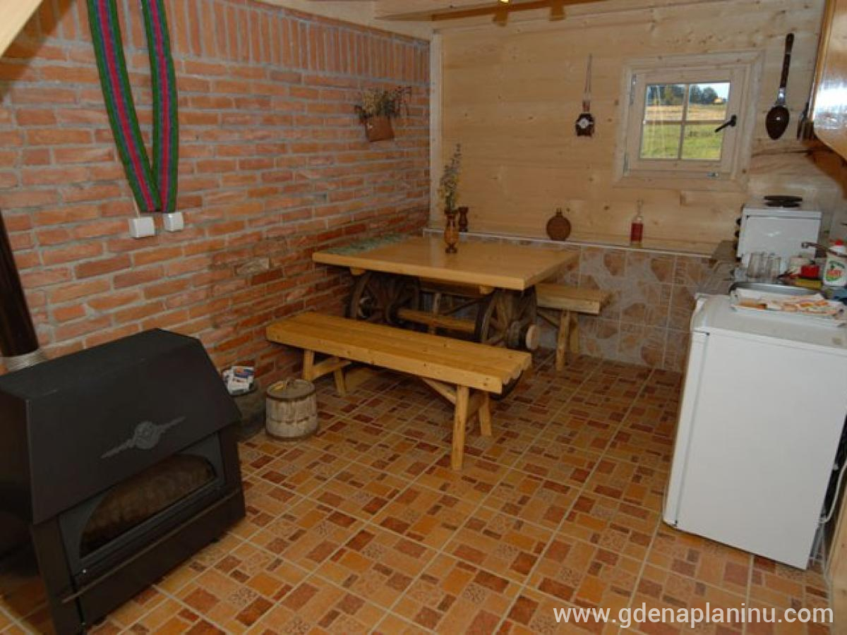 Domaćinstvo Šekler na Goliji, Magán szállás a községben Golija, Serbia - Kuhinja