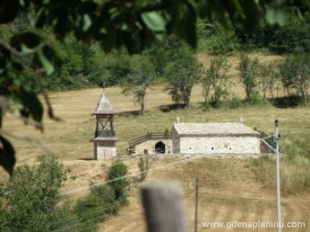 Domaćinstvo Šekler na Goliji, Magán szállás a községben Golija, Serbia - Seoska crkva Sv. Trojice