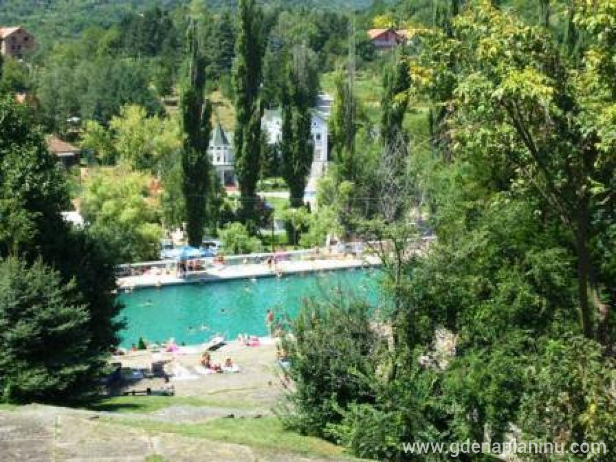Kuća za odmor - Apartmani Popović, частни квартири в града Vrdnik, Serbia - 1
