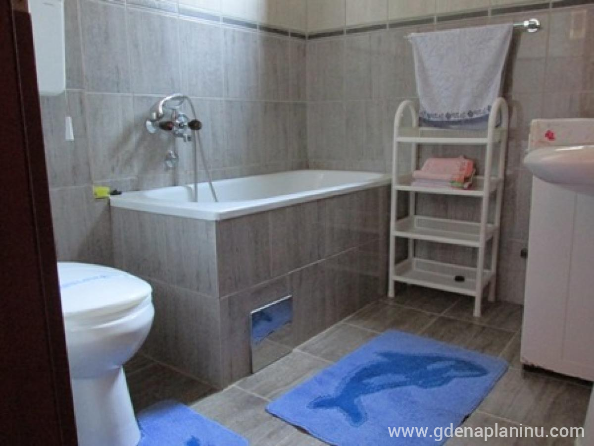 Dom za odmor Knezevic, частни квартири в града Zlatibor, Serbia - apartman 1
