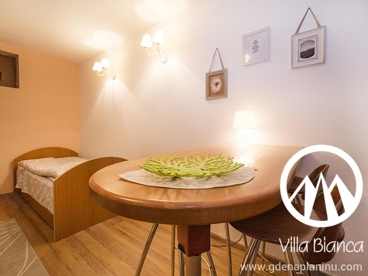 Apartman Vila Bjanka, strogi centar Kopaonika , Magán szállás a községben Kopaonik, Serbia