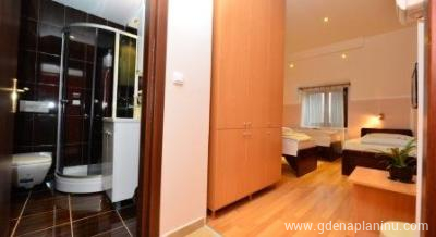Apartmani i sobe u Novom Sadu prenoćište Stojić, Частный сектор жилья Novi Sad, Serbia