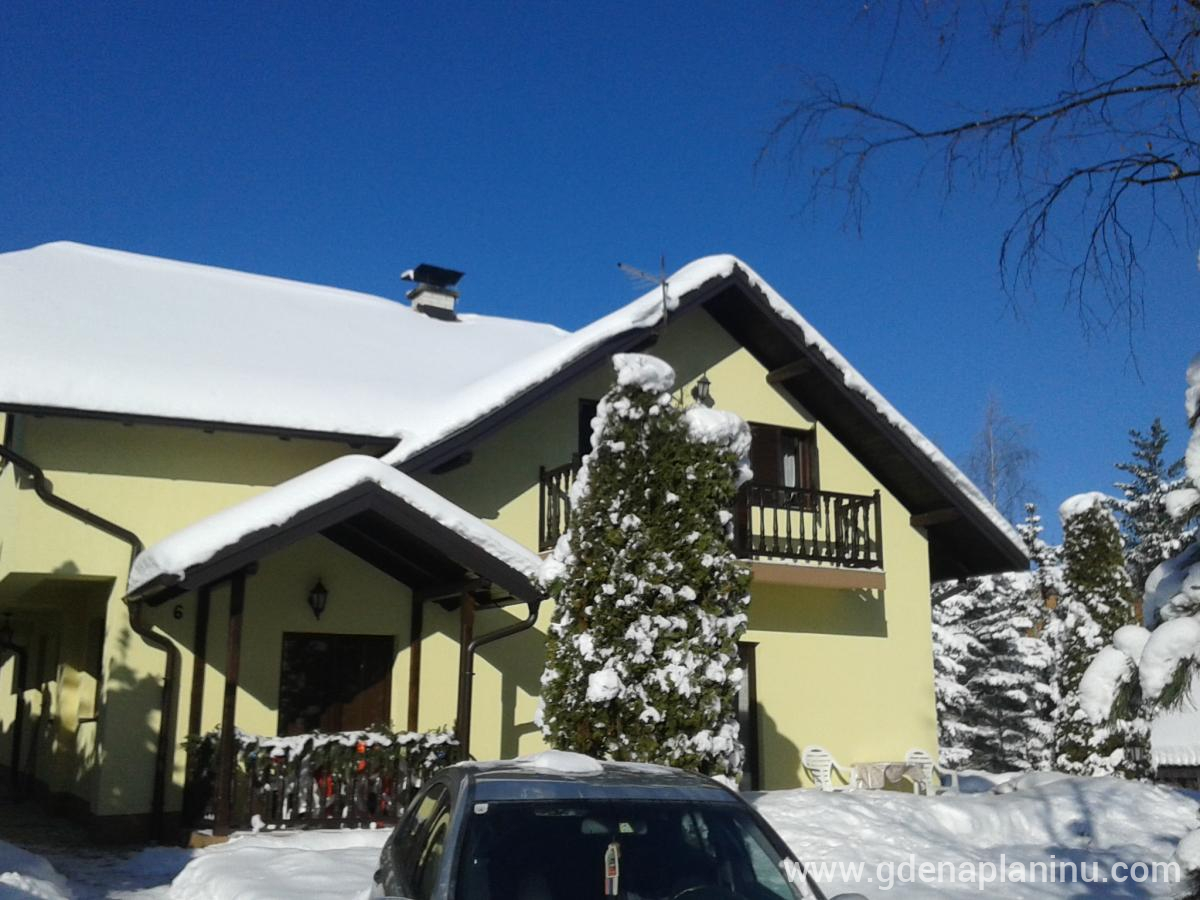 Zlatiborski mir, Частный сектор жилья Zlatibor, Serbia - nova godina 022