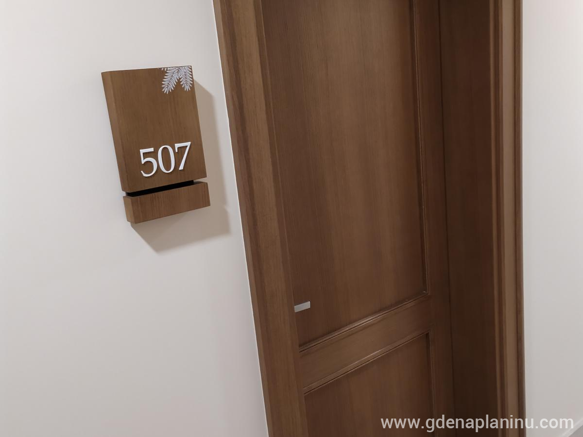 Zlatibor Apartman Centar Lux sa Garazom , alloggi privati a Zlatibor, Serbia - 13. hodnik