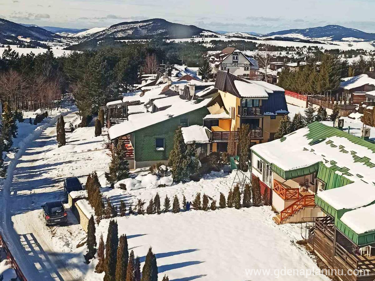 Zlatibor My village, privatni smeštaj u mestu Zlatibor, Srbija - Pogled iz gondole Zlatibor