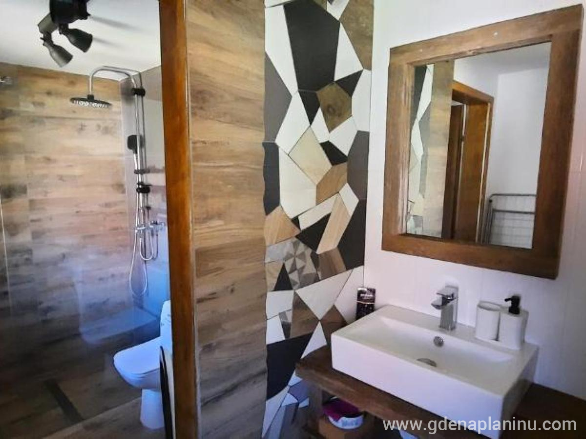 Vila Kovina, private accommodation in city Papratište, Serbia - bez pozurkivanja