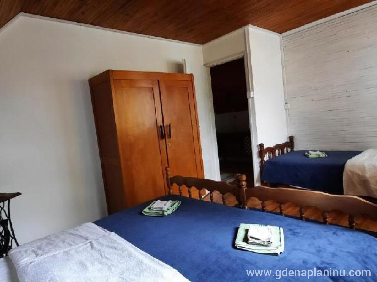 Vila Kovina, private accommodation in city Papratište, Serbia - spavaća 
