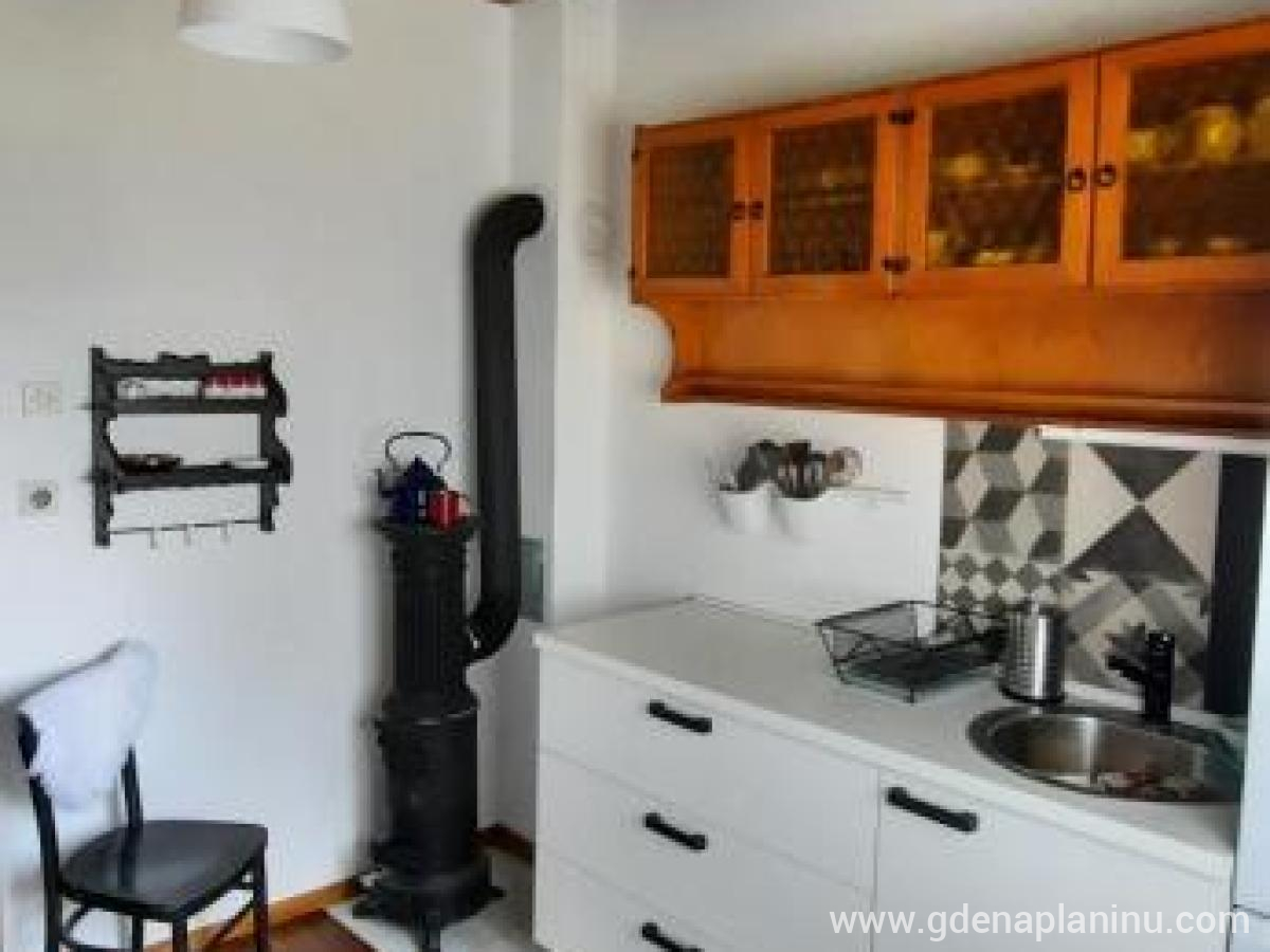 Vila Kovina, private accommodation in city Papratište, Serbia - kuhinja